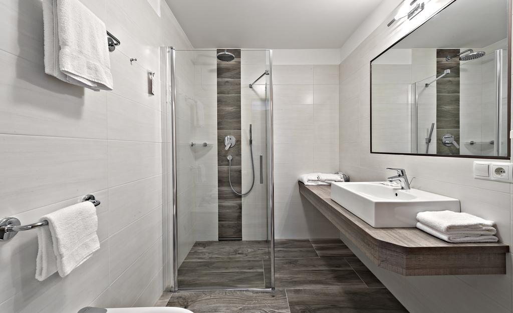 Hotel Pfandleralm San Martino In Passiria  Room photo